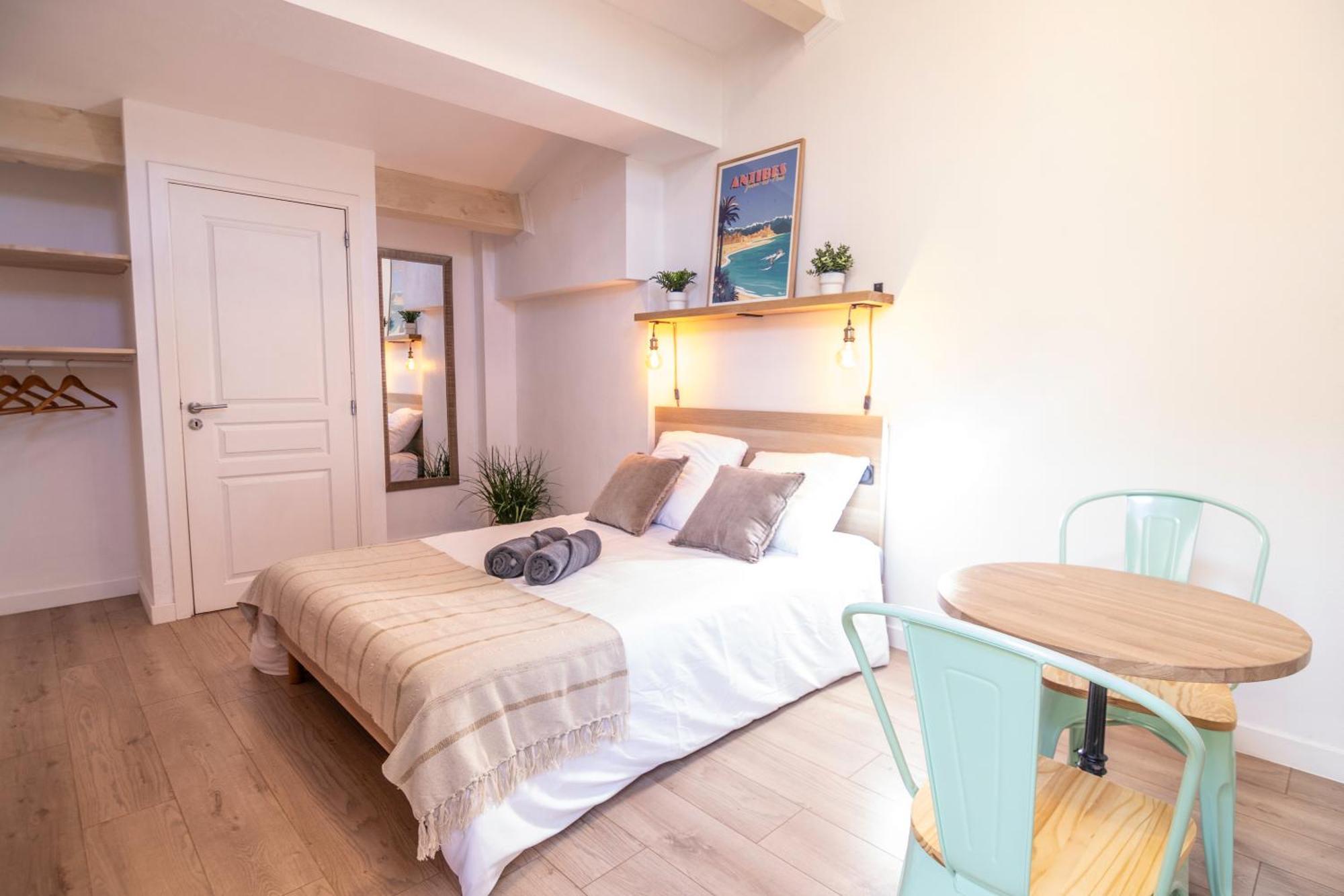 Studio Vieil Antibes Proche Mer Екстер'єр фото